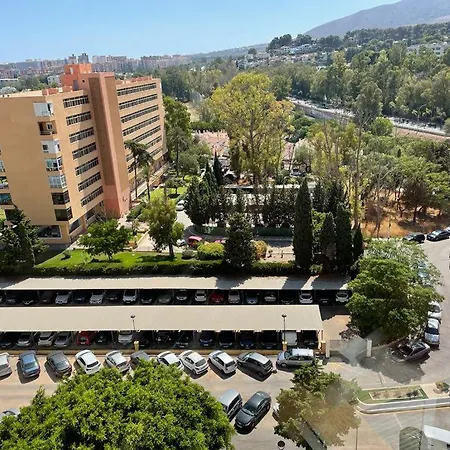 Apartamento / Estudio / Piso Entero Full Equipado - La Colina, Torremolinos. 公寓 *