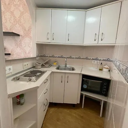 公寓 Apartamento / Estudio / Piso Entero Full Equipado - La Colina, Torremolinos. *