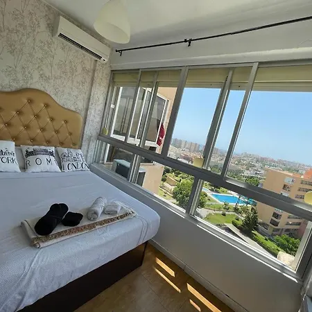 Daire Apartamento / Estudio / Piso Entero Full Equipado - La Colina, Torremolinos. Torremolinos