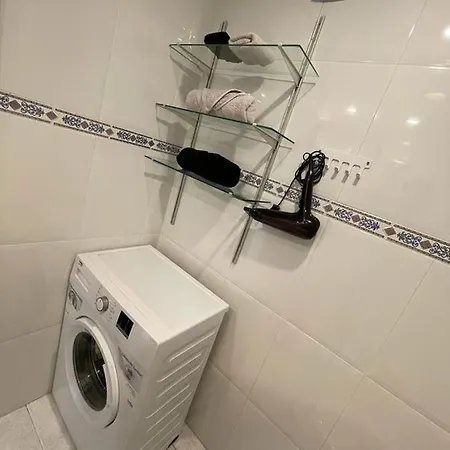 Apartamento / Estudio / Piso Entero Full Equipado - La Colina, Torremolinos. *